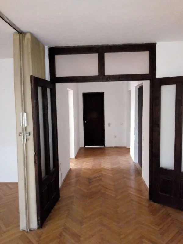 Izdaje se prazan sprat kuće na Kalač Brdu 5
