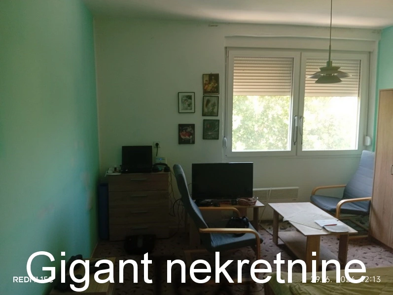 Stan u Nišu isključivo za zamenu 