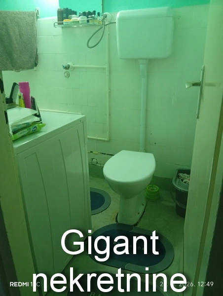 Stan u Nišu isključivo za zamenu  5