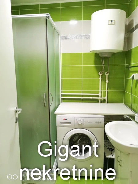 Prodja manjeg stana u Nišu-Pantelej 6