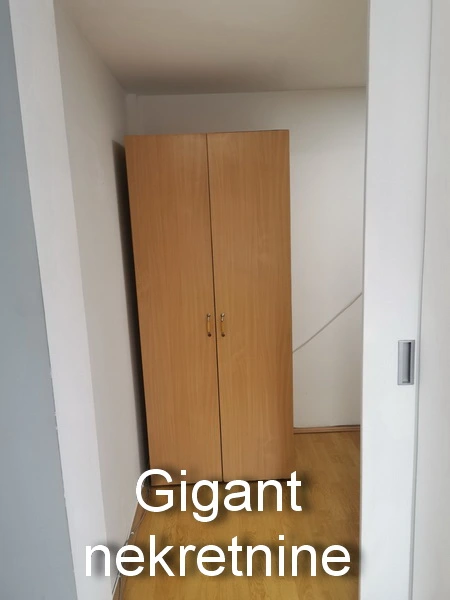 Prodja manjeg stana u Nišu-Pantelej 5