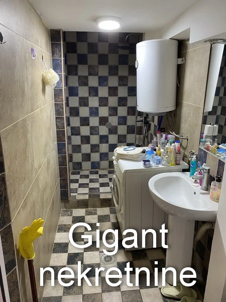 Prodaja stana u Nišu-Dom zdravlja 5