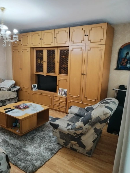 Prodaja trosobnog stana u Nišu-Trošarina 12