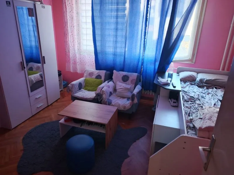 Prodaja dvosobnog stana u centru Niša 4