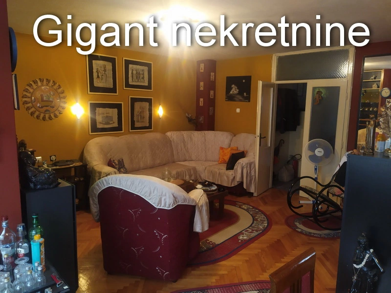 Prodaja troiposobnog stana u Nišu-centar 2