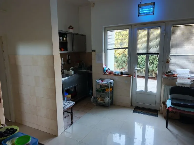 Prodaje se poslovni prostor u Nišu 14