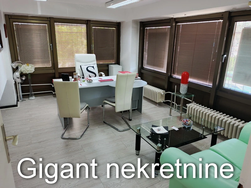 Prodaje se poslovni prostor preko puta bolnice u Nišu