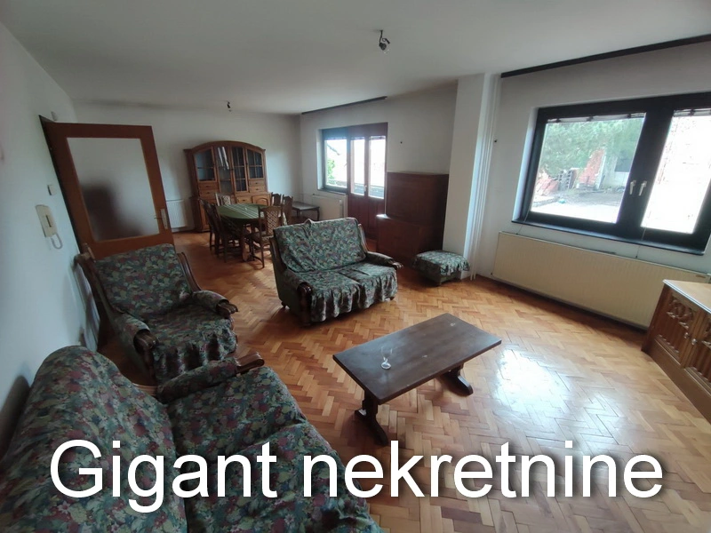Prodaja dva objekta u Pasi Poljani 9