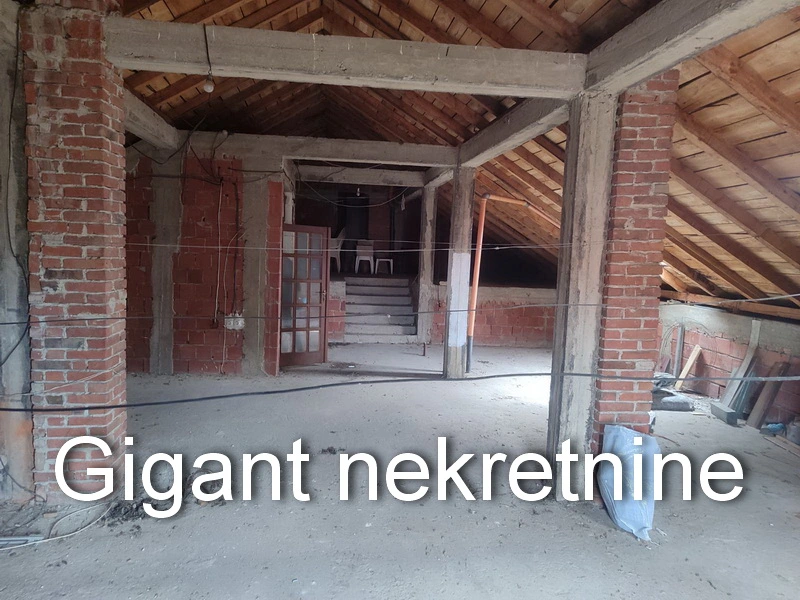 Prodaja dva objekta u Pasi Poljani 3