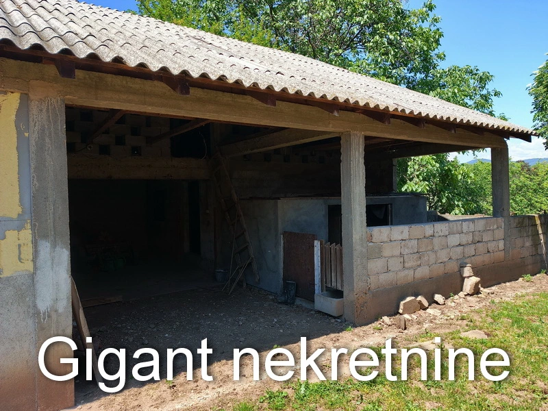Ekskluzivna prodaja domaćinstva u selu Trupale 3