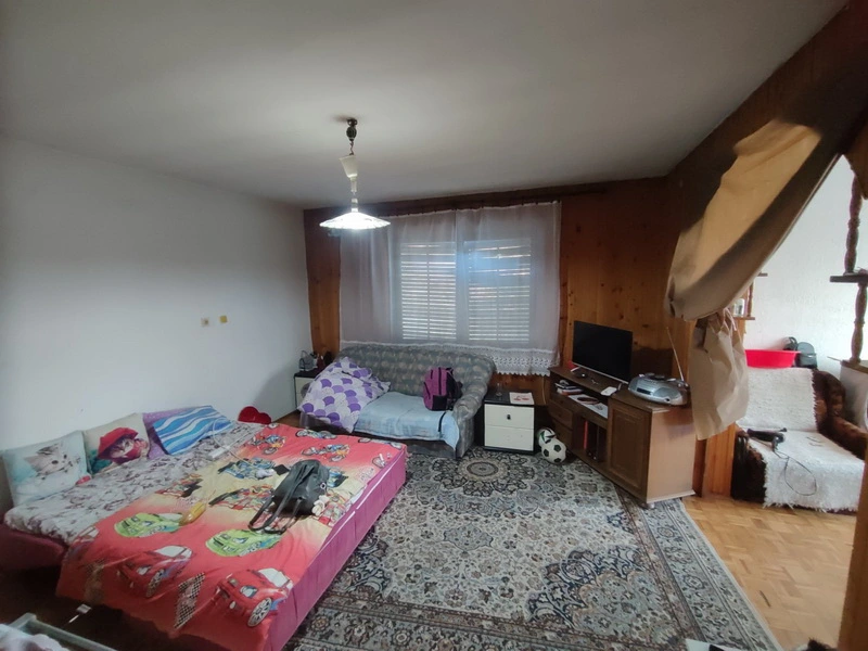 Prodaja kuce u Pirotu 4