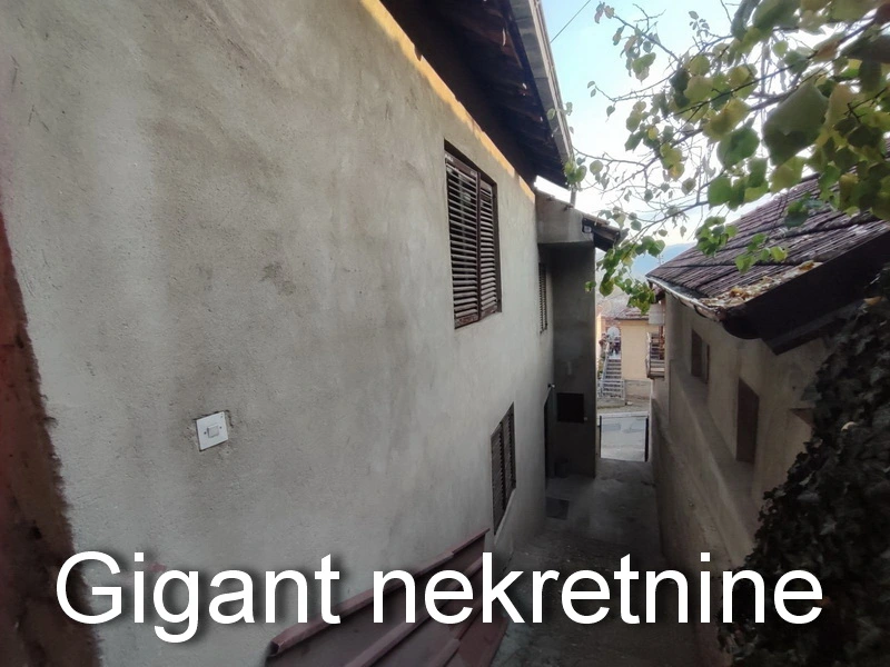 Prodaja kuce u Pirotu 9