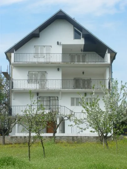 Kuća - Mramor