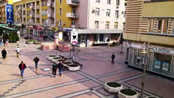 Izdaje se stan u strogom centru Niša