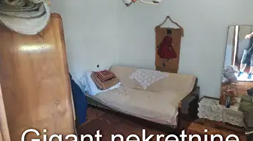Prodaja vikendice na putu za Vukmanovo 2